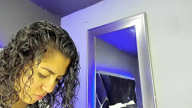 Amareto  online show from 11/16/25, 12:00