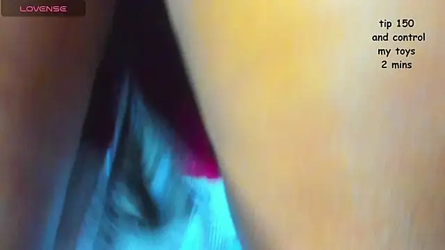 Snapshot of aphrodites_ass chatting on 10/11/25, 05:17 aphrodites ass online show from 10/11/25, 05:17