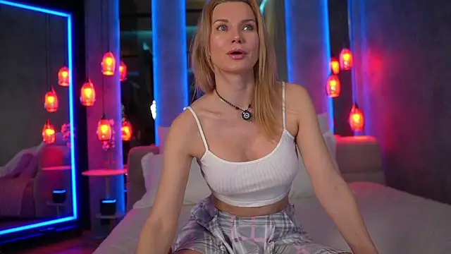 NovaMaria online show from 02/08/26, 03:15