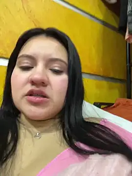 Snapshot of dannarossy_ chatting on 01/18/25, 08:31 dannarossy  online show from 01/18/25, 08:31