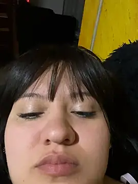 Snapshot of dannarossy_ chatting on 01/22/25, 08:29 dannarossy  online show from 01/22/25, 08:29