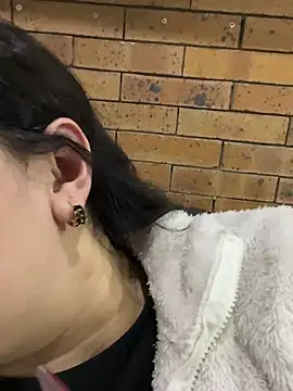 Snapshot of dannarossy_ chatting on 01/23/25, 08:25 dannarossy  online show from 01/23/25, 08:25