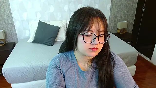 Snapshot of dannarossy_ chatting on 02/19/25, 12:55 dannarossy  online show from 02/19/25, 12:55