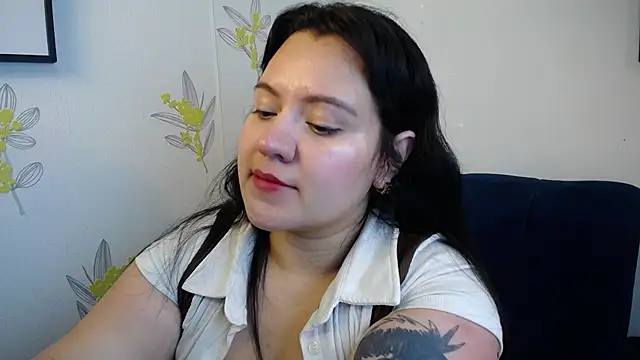 Snapshot of dannarossy_ chatting on 02/20/25, 12:47 dannarossy  online show from 02/20/25, 12:47