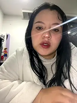 Snapshot of dannarossy_ chatting on 09/11/25, 10:04 dannarossy  online show from 09/11/25, 10:04