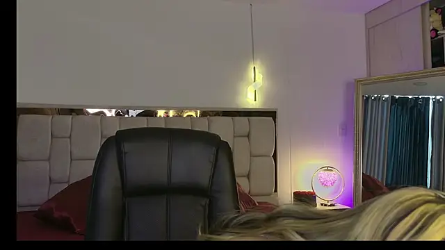 Snapshot of Ammy_Castro chatting on 06/04/26, 10:27 Ammy Castro online show from 06/04/26, 10:27