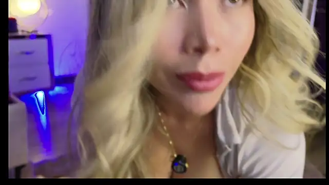 Snapshot of Ammy_Castro chatting on 07/23/26, 01:58 Ammy Castro online show from 07/23/26, 01:58
