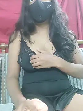 Kunchiii online show from 11/18/25, 04:33