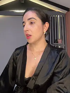 Snapshot of Victoria-And1 chatting on 12/13/24, 01:59 Victoria-And1 online show from 12/13/24, 01:59