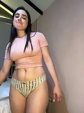 Snapshot of Victoria-And1 chatting on 02/04/25, 01:45 Victoria-And1 online show from 02/04/25, 01:45