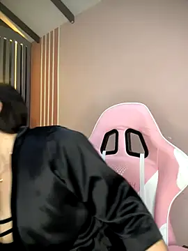 Snapshot of Victoria-And1 chatting on 09/26/25, 01:09 Victoria-And1 online show from 09/26/25, 01:09