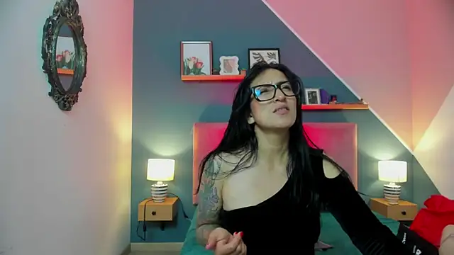 kira moon   online show from 02/21/26, 01:34