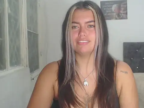 sweetkitty 16 online show from 10/18/25, 03:42