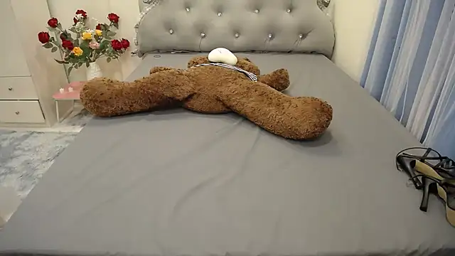 Lavender Sweet online show from 01/13/25, 03:58