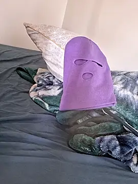 molozeb online show from 10/13/25, 12:16