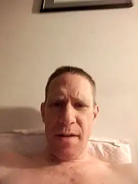 Snapshot of Blondinet92 chatting on 02/13/25, 07:42 Blondinet92 online show from 02/13/25, 07:42