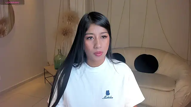 Snapshot of JessicaWilliams1 chatting on 02/28/25, 10:20 JessicaWilliams1 online show from 02/28/25, 10:20