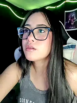 Janna mnt online show from 10/13/25, 03:39