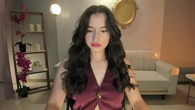 Snapshot of DominiqueVega chatting on 01/11/25, 07:49 DominiqueVega online show from 01/11/25, 07:49