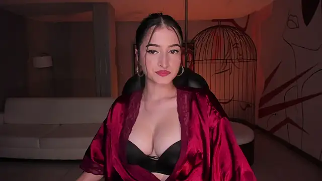 Snapshot of DominiqueVega chatting on 03/13/25, 04:38 DominiqueVega online show from 03/13/25, 04:38