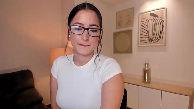 Snapshot of DominiqueVega chatting on 01/15/26, 08:45 DominiqueVega online show from 01/15/26, 08:45