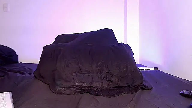 caarlywhitee online show from 04/21/26, 02:51