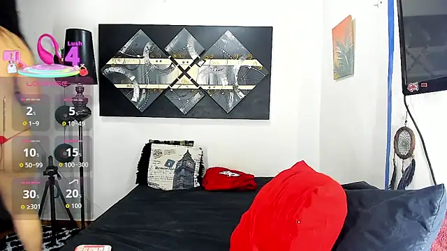 SARAMISHA online show from 12/14/25, 08:13