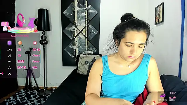 SARAMISHA online show from 04/03/26, 07:45