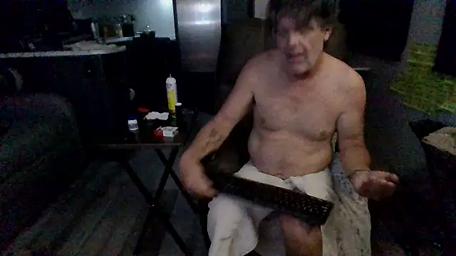 Snapshot of lateniter chatting on 01/06/26, 12:31 lateniter online show from 01/06/26, 12:31