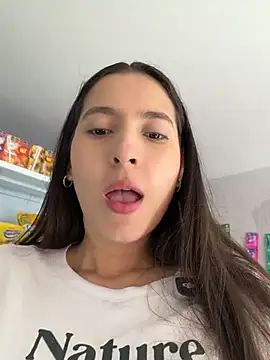LittleDoll    online show from 07/24/26, 12:25