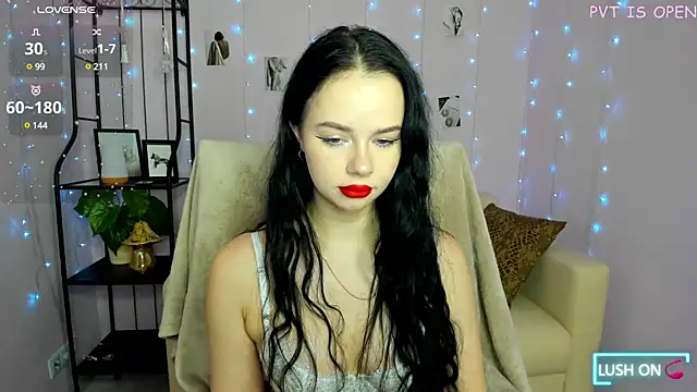 Snapshot of Lori__Hell chatting on 03/11/25, 02:10 Lori  Hell online show from 03/11/25, 02:10