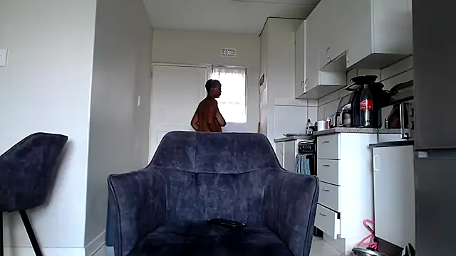 officialkhakes za online show from 01/05/25, 02:19