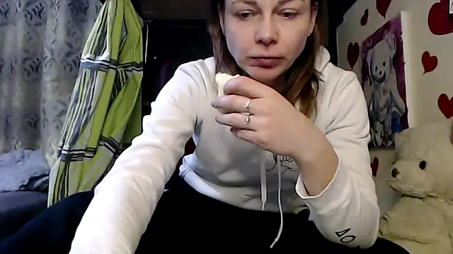 HarleyQuinn 69 online show from 01/01/25, 09:52