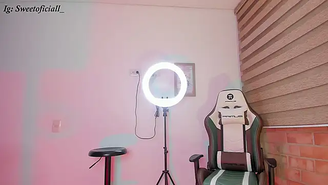 Sweet  giirl online show from 04/28/26, 02:27