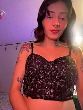 LiliJones  online show from 02/09/26, 04:11