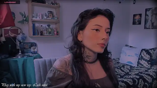 LiliJones  online show from 03/01/26, 06:54