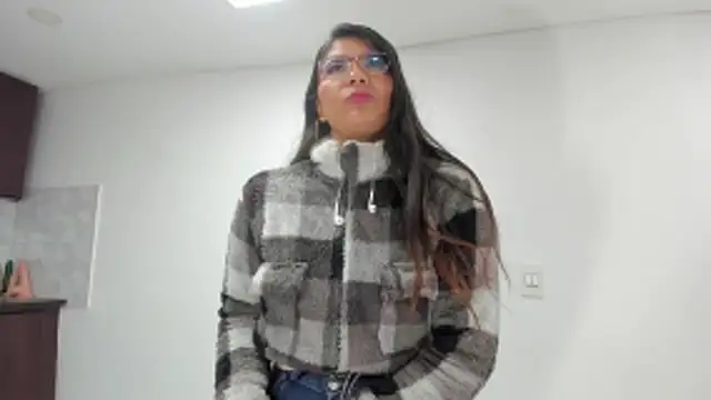 Luna Dumont online show from 06/05/26, 11:16