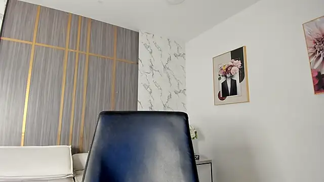 Dollar-girl online show from 04/02/26, 01:42