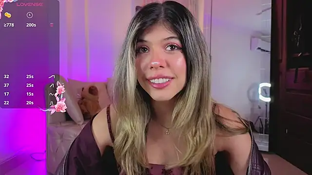 NATAASHA    online show from 04/25/26, 03:42