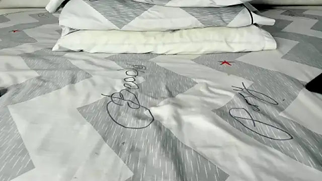 maybelline69 online show from 10/18/25, 08:09