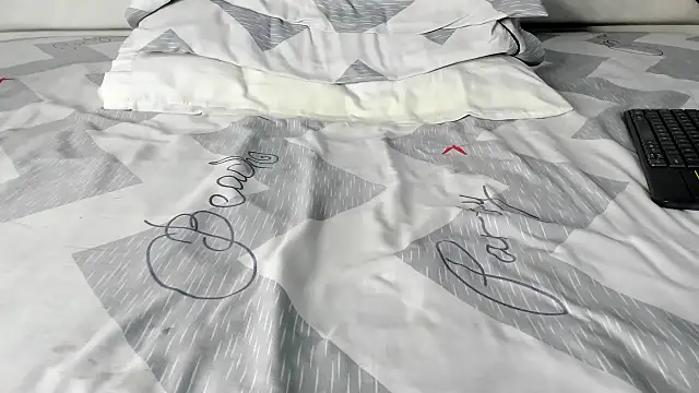 maybelline69 online show from 10/21/25, 08:26