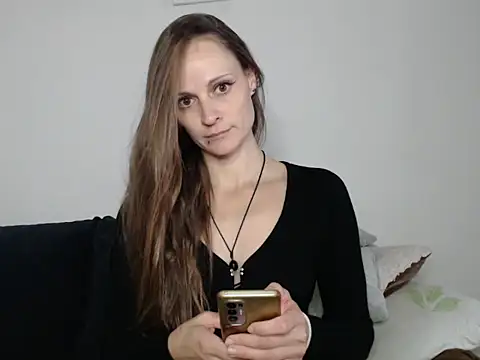 naikah714 online show from 04/01/26, 11:44