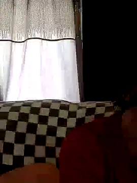 Snapshot of SidneyRaee chatting on 03/17/25, 06:00 SidneyRaee online show from 03/17/25, 06:00
