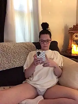 SidneyRaee online show from 04/21/26, 03:07