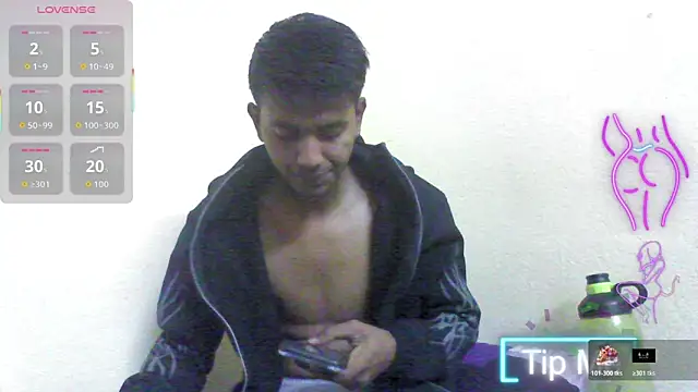 just fucks online show from 12/17/25, 07:20