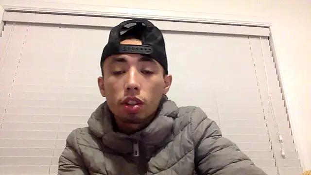 Snapshot of lilboygonewild chatting on 11/16/25, 04:29 lilboygonewild online show from 11/16/25, 04:29