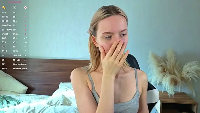 IdaValenti online show from 10/11/25, 04:44