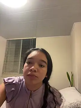 Snapshot of Nina-Eros1 chatting on 05/15/26, 01:01 Nina-Eros1 online show from 05/15/26, 01:01