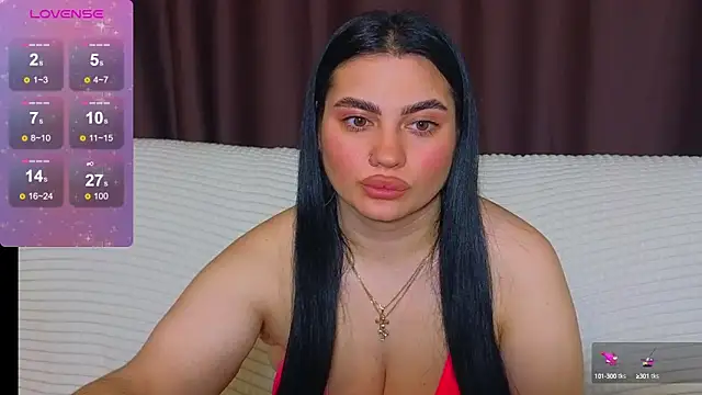 Snapshot of Nikki_Kardashian chatting on 02/12/25, 02:03 Nikki Kardashian online show from 02/12/25, 02:03