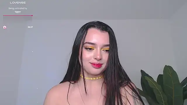 Snapshot of sophialorens_s chatting on 01/04/25, 08:16 sophialorens s online show from 01/04/25, 08:16